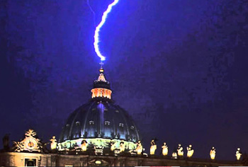 lightning strikes st peters