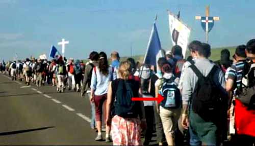 A photograph of the casual pilgrims on the pilgrimage to Chartres