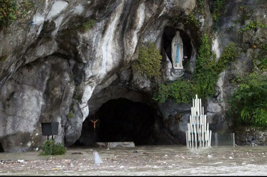 flooded Lourdes