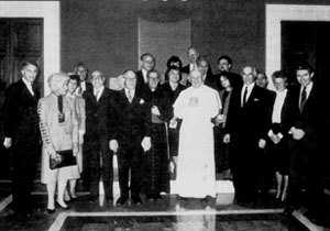 JP II receiving B'nai B'rith